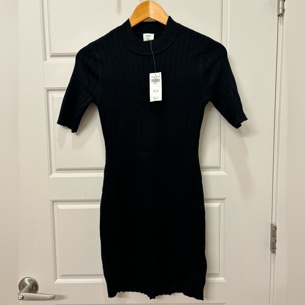 Abercrombie mock neck mini sweater dress